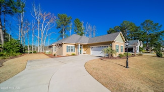 8922 Nottoway Ave NW, Calabash, NC 28467