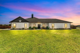 1072 Justin Dr, Springtown, TX 76082