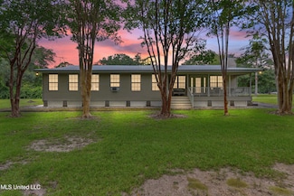 13263 Vidalia Rd, Pass Christian, MS 39571