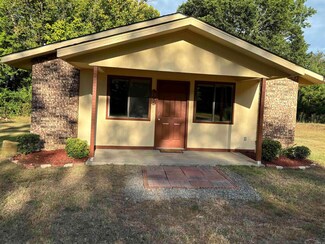 707 S 10th St, Heber Springs, AR 72543