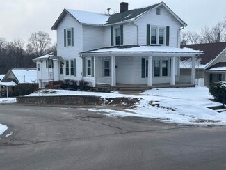2442 Moore St, Ashland, KY 41101