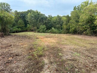 588 Cemetery Rd, Neosho, MO 64850