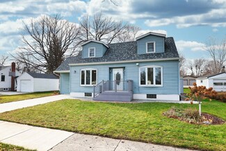 606 S 10th St, Olivia, MN 56277