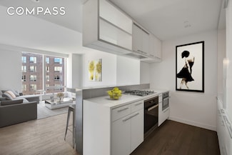 252 South St Unit 10-K, New York, NY 10002