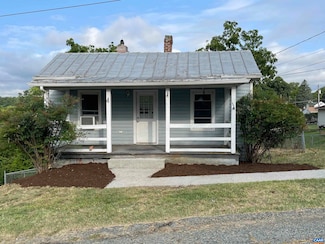208 Myrtle St, Staunton, VA 24401