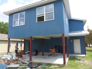 219 S Robinson St Unit A, Taylor, TX 76574