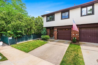 309 Rolling Hill Green, Staten Island, NY 10312