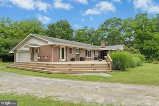 8838 Edelweiss Rd, New Tripoli, PA 18066