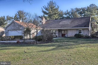2761 Old Orchard Rd, Lancaster, PA 17601