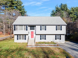 5 W Jamaica Ave, Wilmington, MA 01887