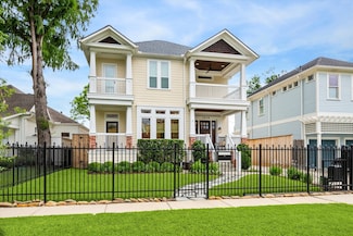 1010 Cortlandt St, Houston, TX 77008