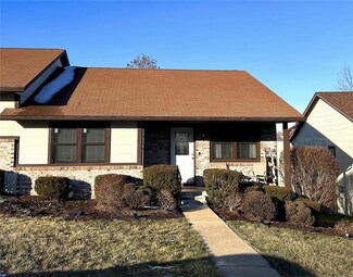 17 Wenona Ct, Washington, MO 63090