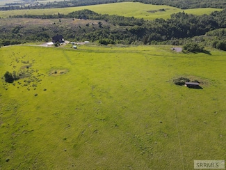 1560 E Rim Loop Rd, Ashton, ID 83420