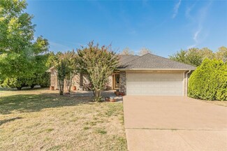 10320 Gray Oak Ln, Fort Worth, TX 76108