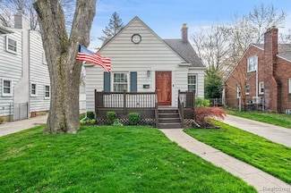 822 N Gainsborough Ave, Royal Oak, MI 48067