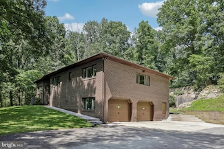 1384 Driver Rd, Marriottsville, MD 21104