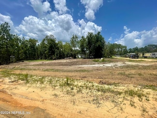 116 Warsaw St, Interlachen, FL 32148