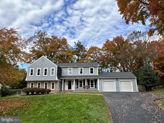 4521 Valley Forge Dr, Rockville, MD 20853