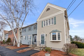 941 Fox Hollow Dr, Hudson, NH 03051