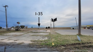 100 C E Colston Dr, Marietta, OK 73448