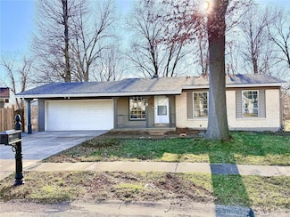 9 Vizcuya Ct, Florissant, MO 63033