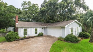 7832 Maui Cir, Diamondhead, MS 39525