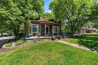506 E Main St, Richmond, MO 64085