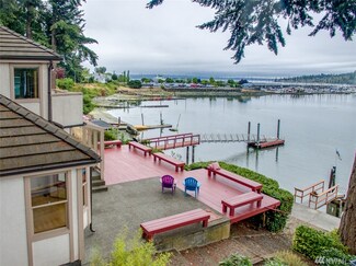 10985 NE West Kingston Rd, Kingston, WA 98346