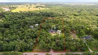 18206 River Oaks Rd, Damon, TX 77430