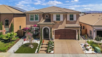 1922 E Amaryllis Ave, Fresno, CA 93730