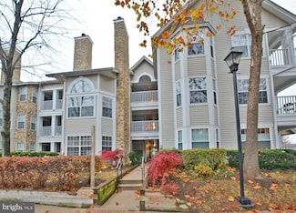 5608 Willoughby Newton Dr Unit 12, Centreville, VA 20120