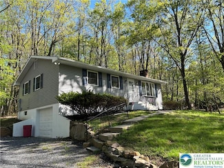 3237 Woodcrest Ave, Effort, PA 18330