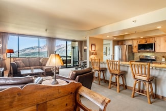 20 Bridges Ln Unit 207, Mammoth Lakes, CA 93546