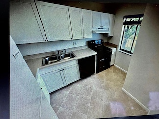 2828 Tennis Club Dr Unit 207, West Palm Beach, FL 33417