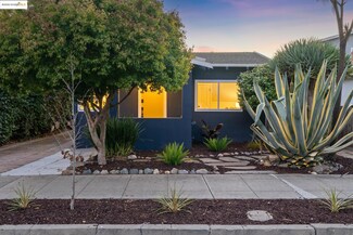 1642 10th St, Berkeley, CA 94710