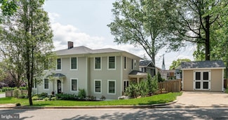 200 W Monroe Ave, Alexandria, VA 22301