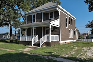 220 E Fayette St, Pittsfield, IL 62363