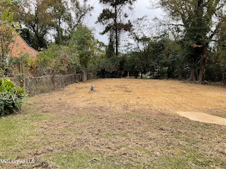 1516 Booker St, Jackson, MS 39204