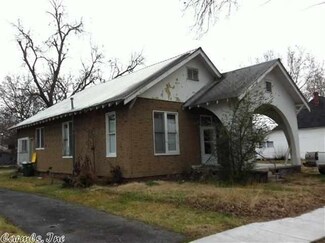 1405 W 10th St, North Little Rock, AR 72114