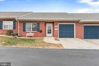 221 Sunbrook Ln Unit 73, Hagerstown, MD 21742