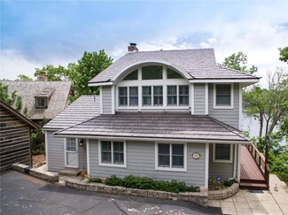 2 J St, Lake Lotawana, MO 64086