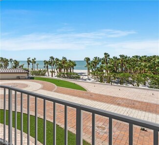 8111 Bay Colony Dr Unit 104, Naples, FL 34108