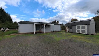 34125 E Lacomb Rd, Lebanon, OR 97355