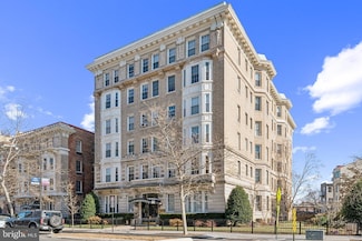 1852 Columbia Rd NW Unit 301, Washington, DC 20009