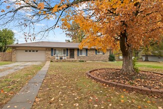 4169 N Pierce Ave, Springfield, MO 65803