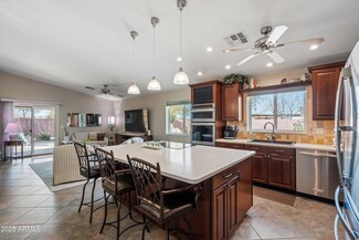 3689 N Crane Place, Casa Grande, AZ 85122