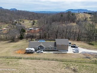 440 Wallace Rd, Luttrell, TN 37779