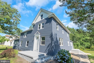 17 Sportsman Rd, Penns Grove, NJ 08069