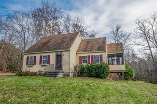 39 Senott Rd, Whitefield, ME 04353