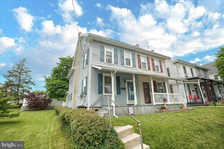 113 N Lancaster St, Annville, PA 17003